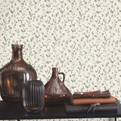Rasch – Country Charme – 486148 bézs textil háttéren zöld,barna virágmintás vlies tapéta